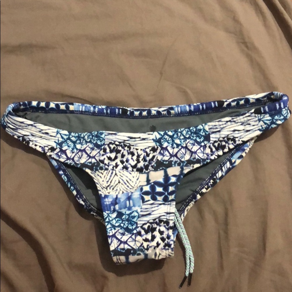 Jolyn Bali bottoms